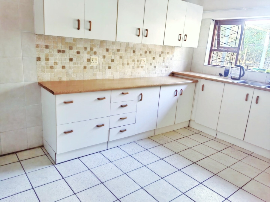 Commercial Property for Sale in Theescombe Eastern Cape
